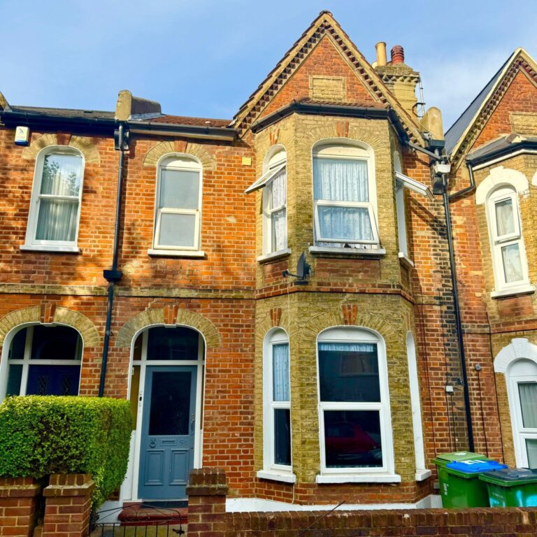 photo_2025-11-25_18-08-18